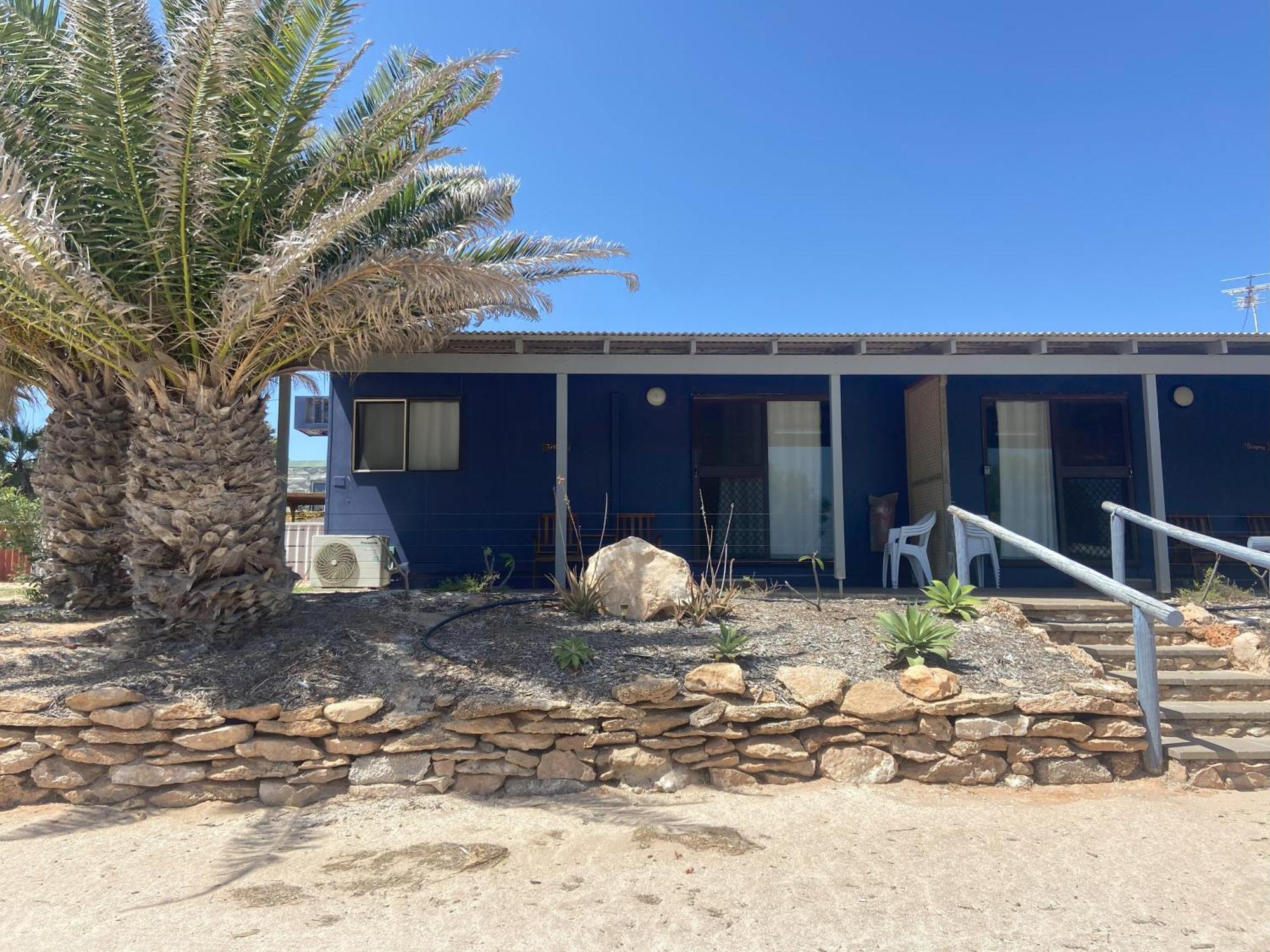 Shark Bay Cottages 덴험 외부 사진