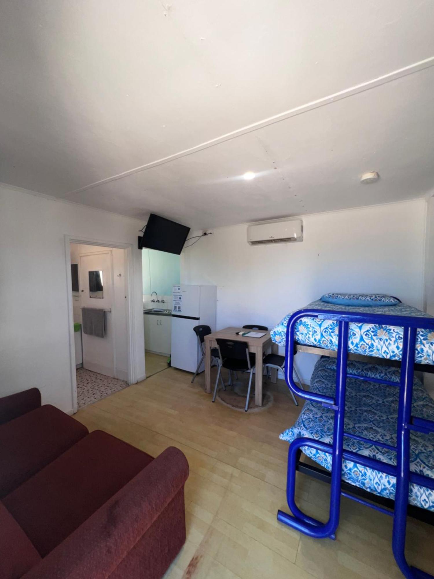 Shark Bay Cottages 덴험 외부 사진